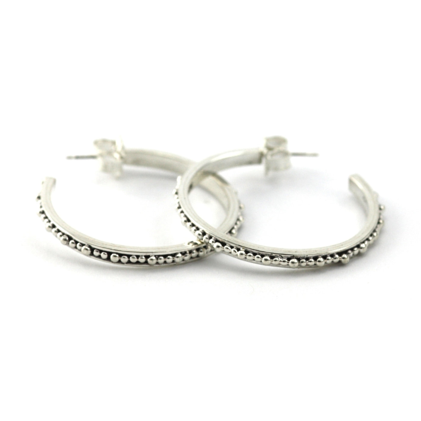 ID E300M THIN BEADED HOOP EARRINGS
