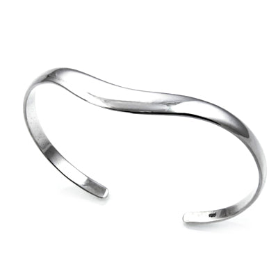 MM M4-183 FLAT WAVE CUFF BRACELET