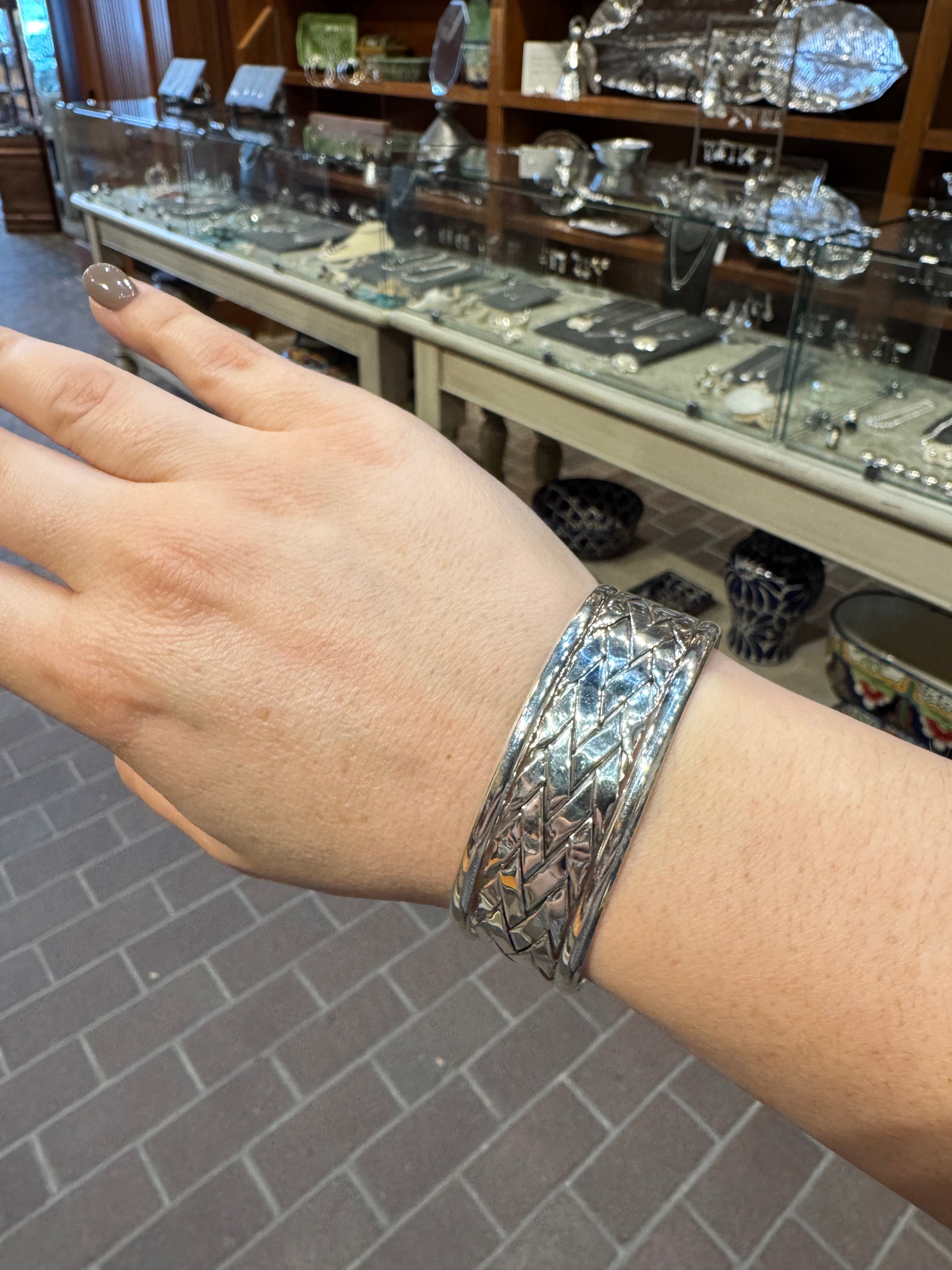 TM 46 ZIGZAG CUFF BRACELET – Blanca Flor Silver Jewelry