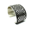 CB 82 ELVIRA BILL ETCHED CUFF