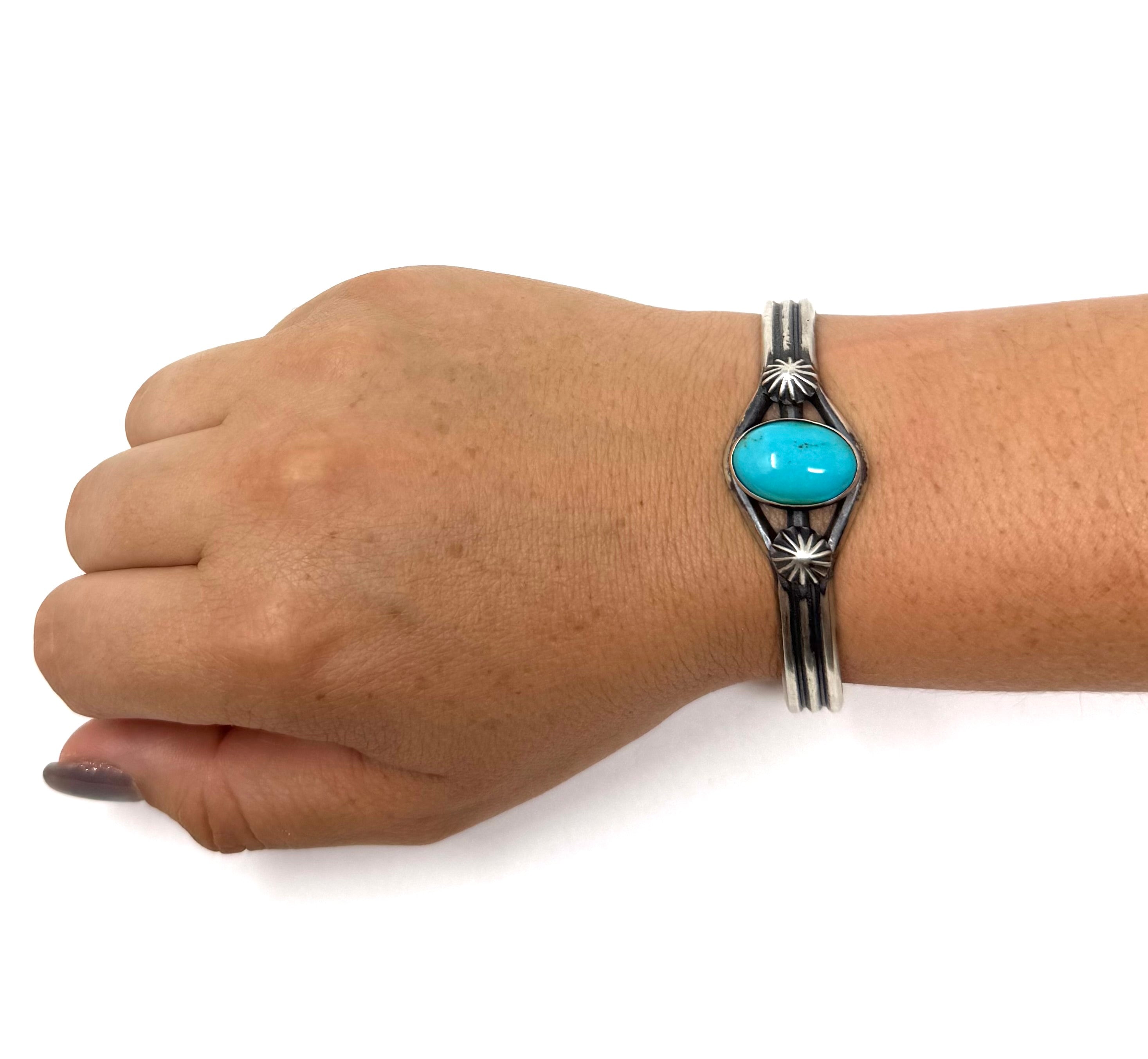 CB CHIMNEY BUTTE OVAL TURQUOISE LINE CUFF – Blanca Flor Silver Jewelry