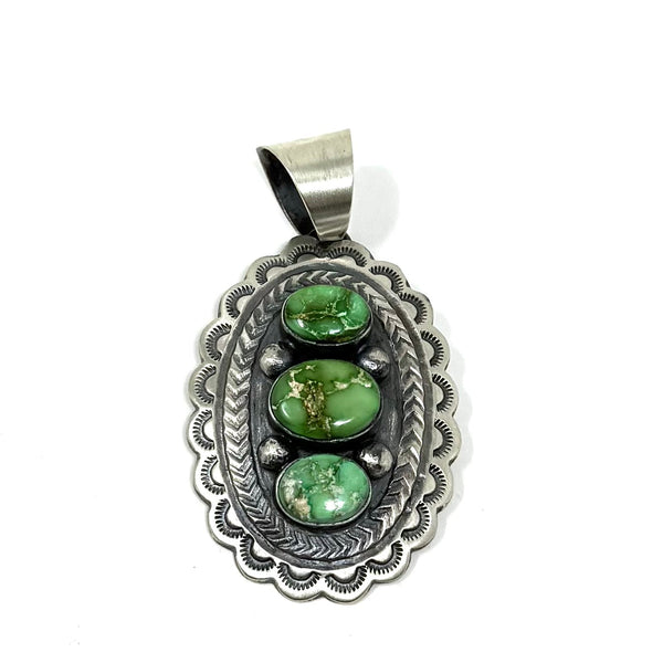 CB GREEN TURQUOISE OVAL PENDANT