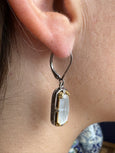 AT 804CT-MOP TWO TONE MOTHER OF PEAR EARRINGS