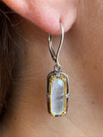 AT 804CT-MOP TWO TONE MOTHER OF PEAR EARRINGS