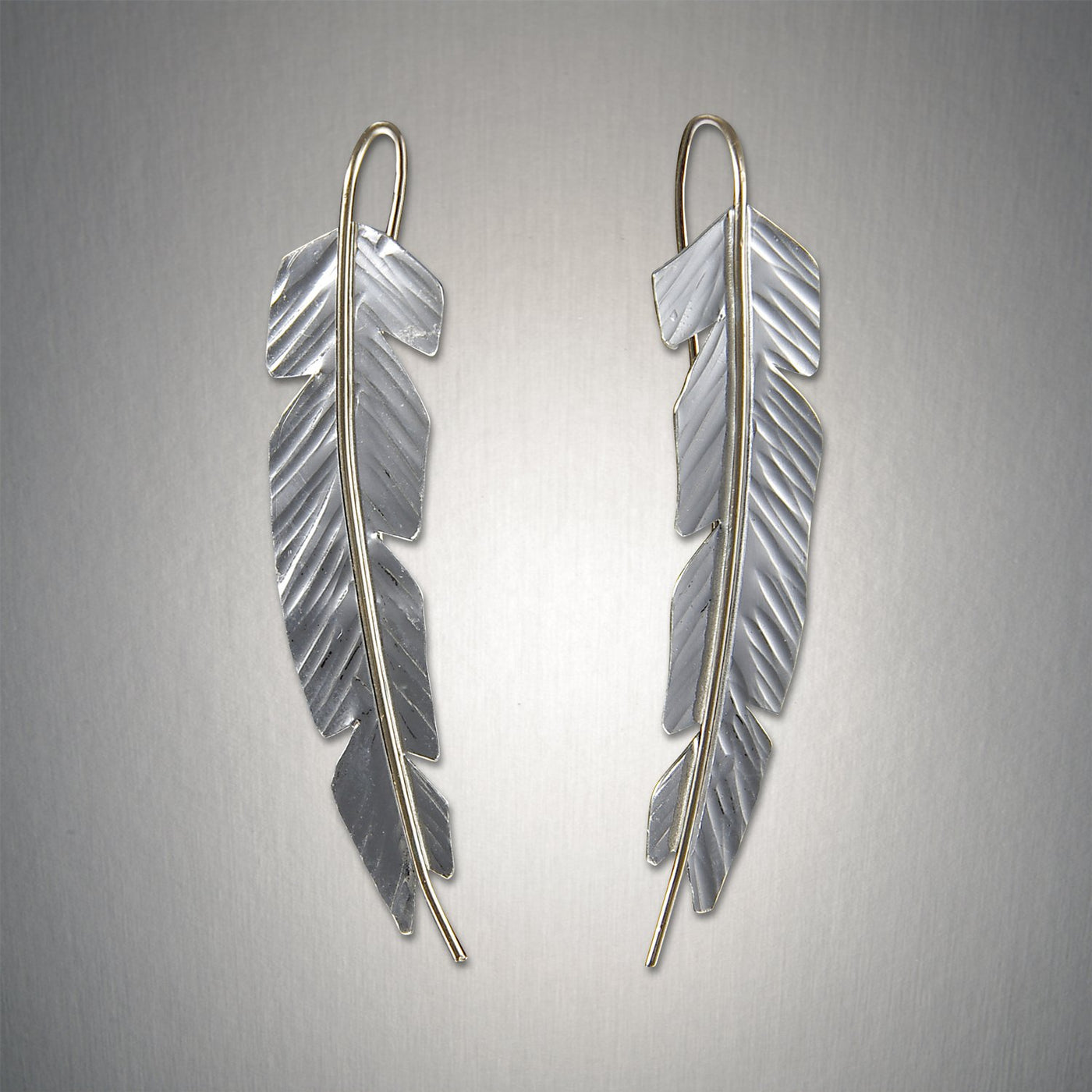 PJ 2915SCO TWO TONE LEAF EARRINGS