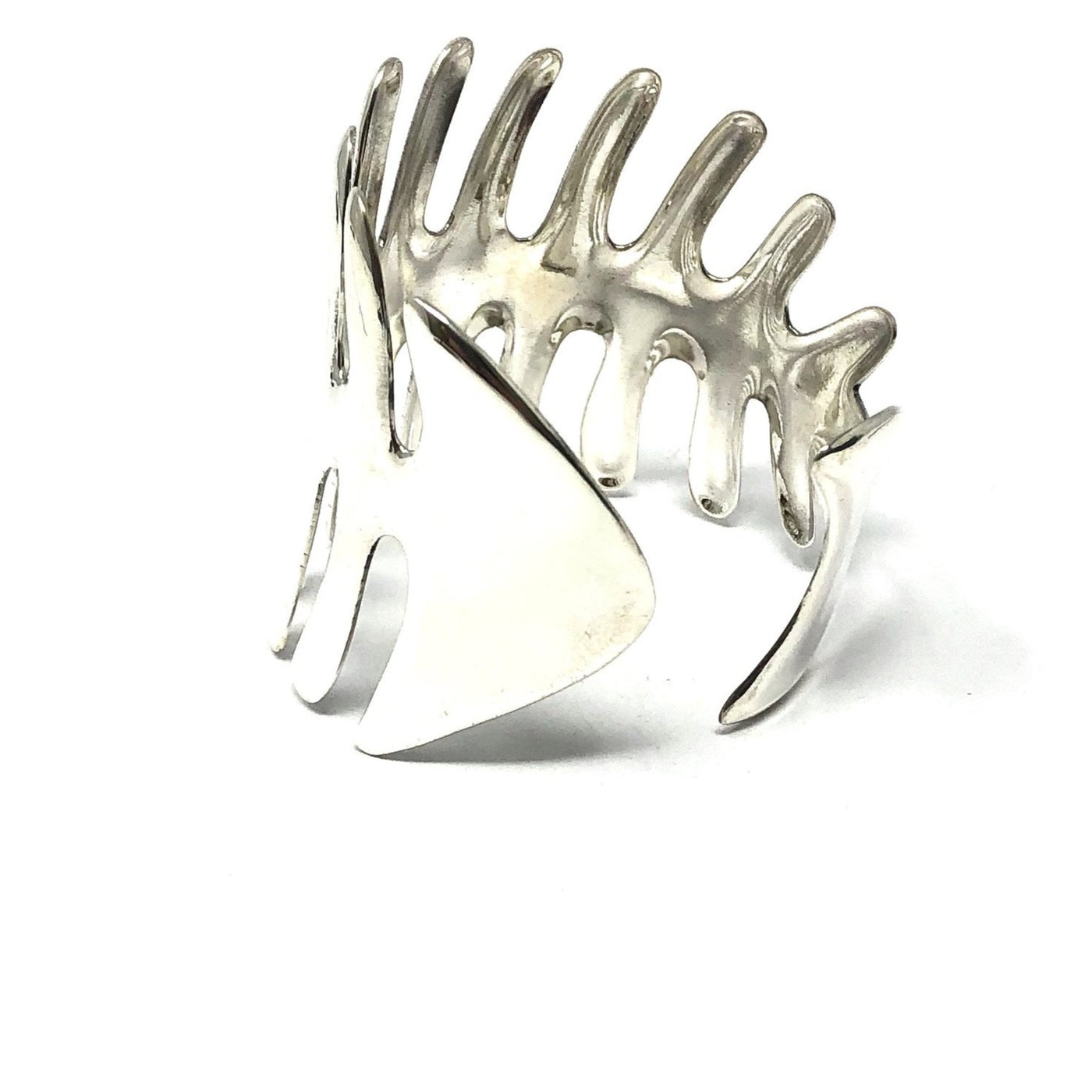 MM M4-516 42 LG FISH BONE CUFF